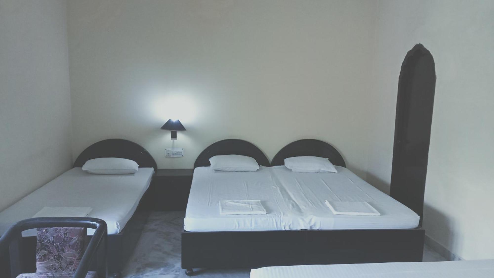 Hotel Marble Palace Khajurāho Dış mekan fotoğraf